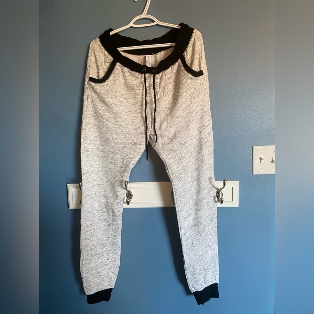 NWOT forever 21 joggers